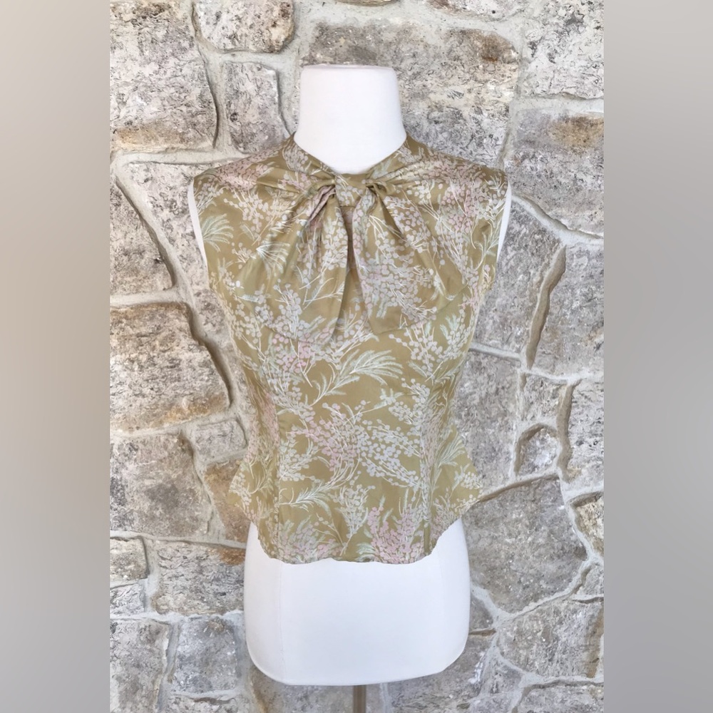 Vintage 1960s 1970s Beautiful Pastel Floral Silk Back Button Blouse with Bow - Picture 10 of 15